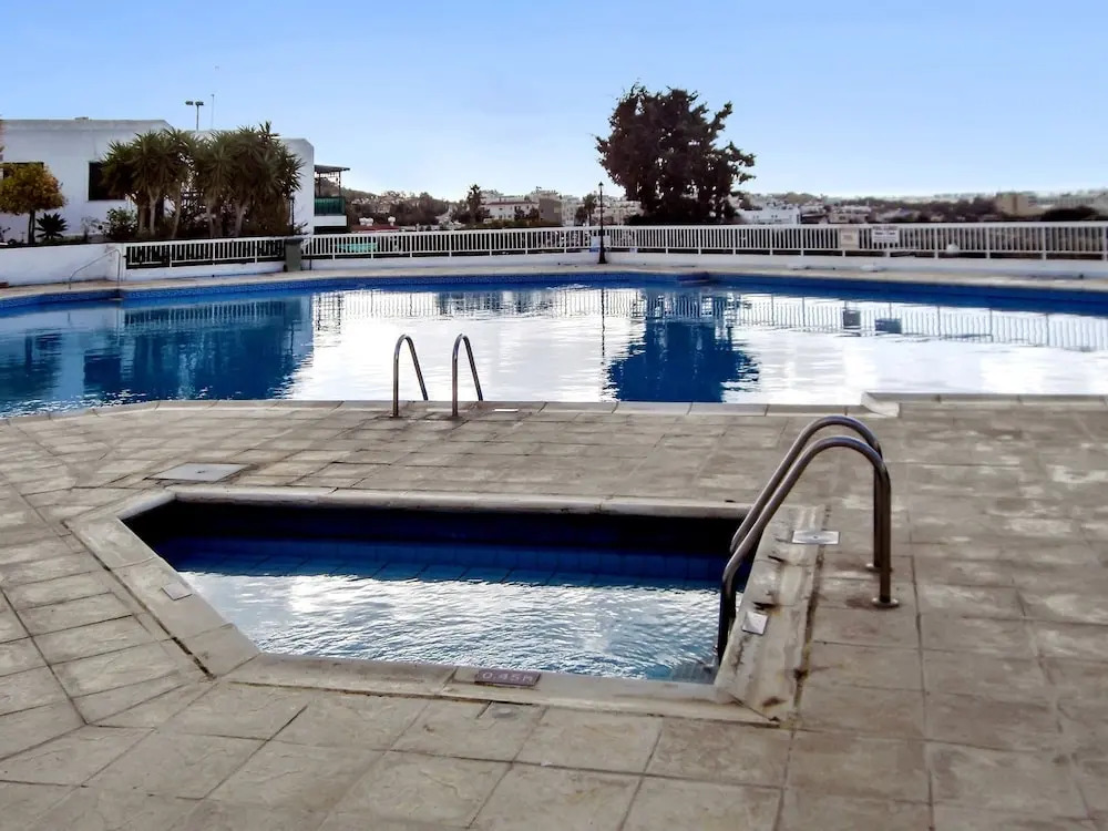 Apartment With one Bedroom in Paphos, With Wonderful sea View, Pool Ac