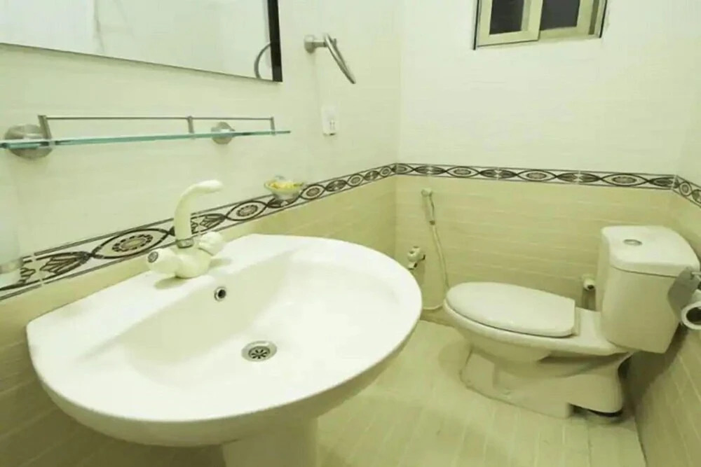 Hotel Al-Farooq