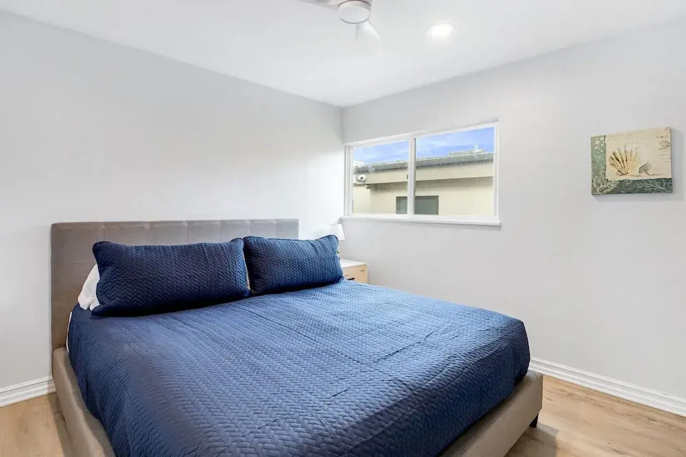 Shelly by Avantstay Steps to the Beach Deck w Ocean Views 5bdr