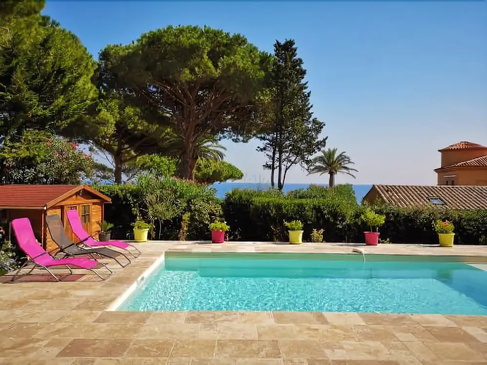 Villa Esmeralda Adults Only