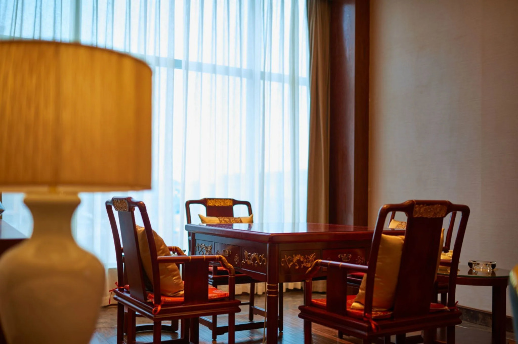 Hualuxe Leshan, an IHG Hotel
