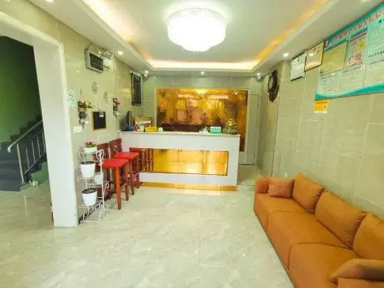 Domain Fashion Hotel (Xinyang Normal University Point)