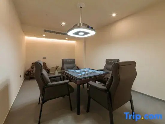 Jingyin · Lume Mountain View & Mist Private Hot Spring Boutique Inn, Anji Yunshang Grassland
