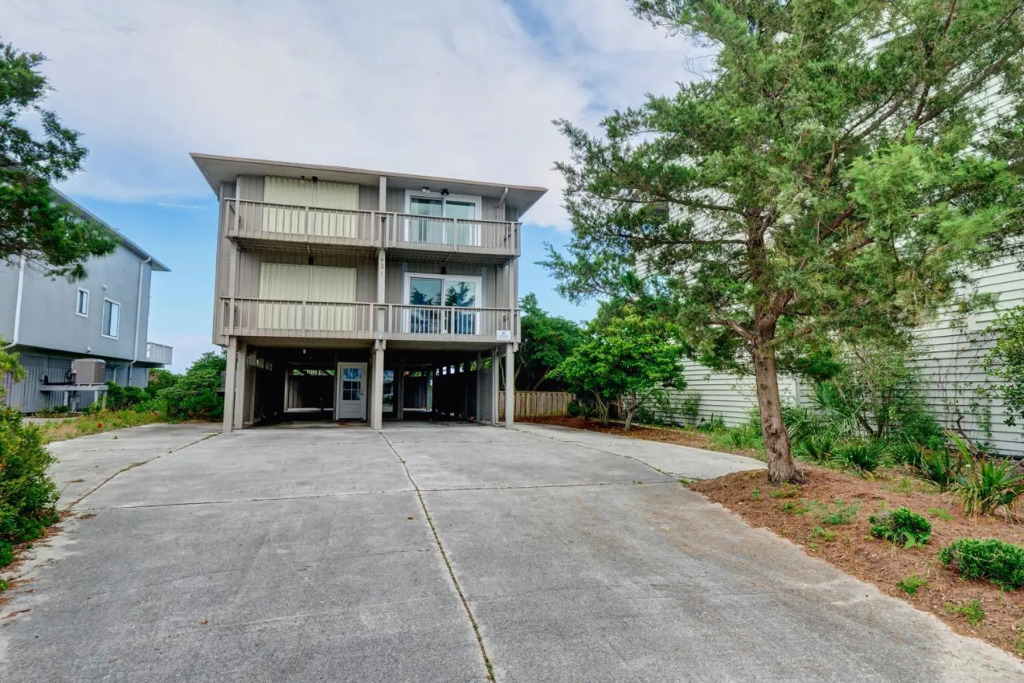 Coyote by Sea Scape Properties