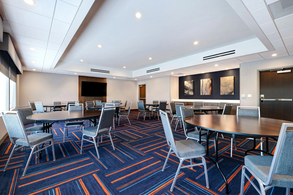 Hampton Inn Crown Point, In