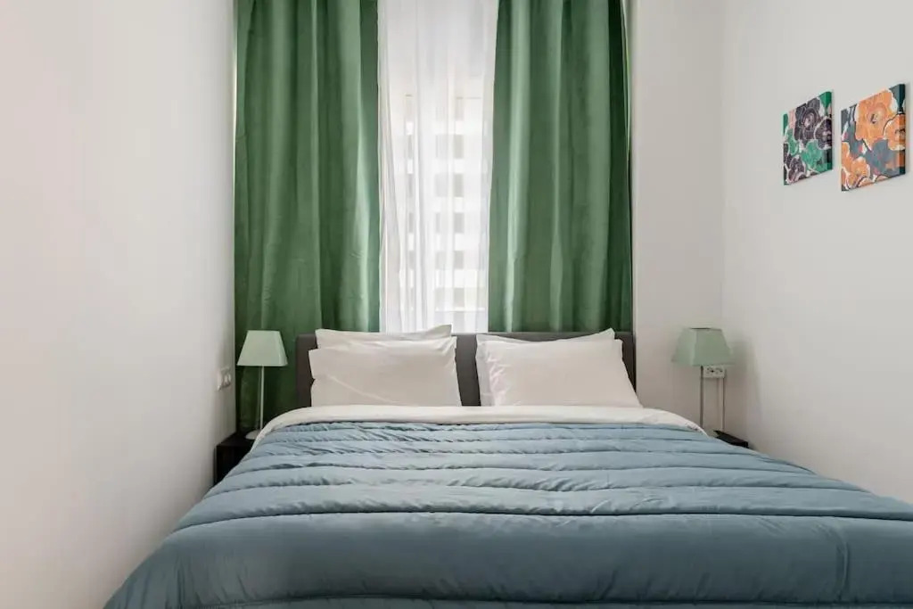 Brand New Bright modern 6bdr apt-1min to Acropolis