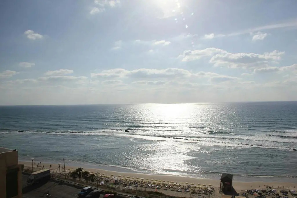 Beachfront Studio Apartment Bat Yam 412
