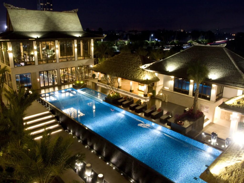 Riyuegu Hotsprings Resort