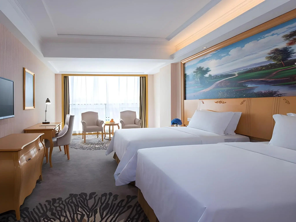 Vienna Hotel (Dongguan Tangxia Huayuan Street)