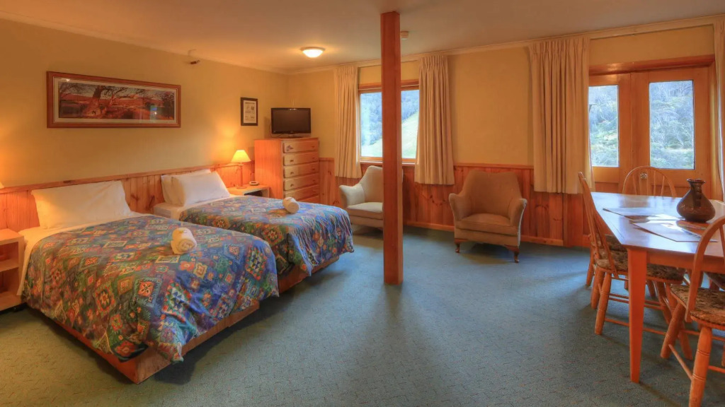 Candlelight Lodge