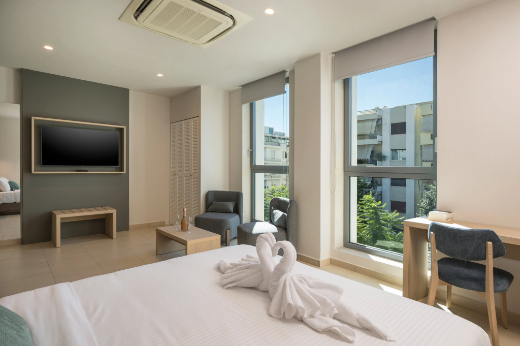 Trianon Luxury Apartments & Suites