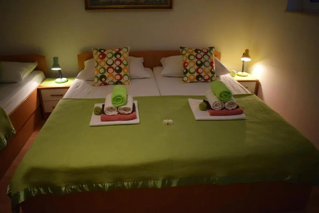 Apartment Radalj