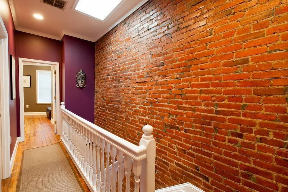 Modernized DC Rowhome in city-center