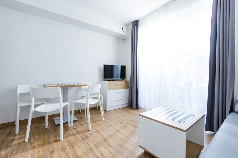 Apartamenty Villa Baltica Rewal - jacuzzi na dachu, wi-fi, parking w cenie