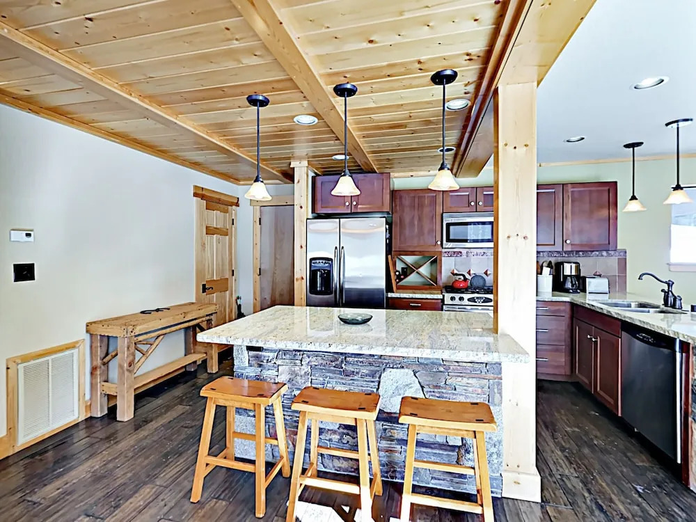 11541 Truckee - 3 Br Home