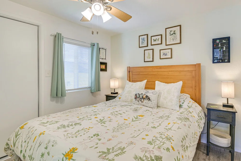 Steps to Beach: Lake Havasu City Home w/ Grill!