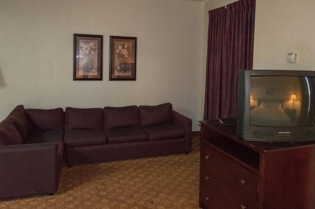 Chisholm Suite Hotel