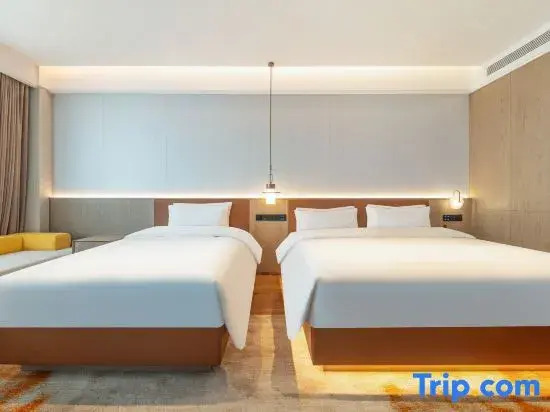 Licheng Huasheng International Hotel (Qemushi County Government Branch)