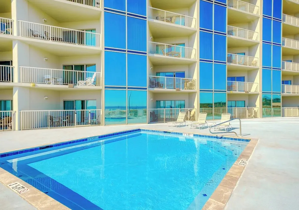 Sea Breeze 1010 Penthouse