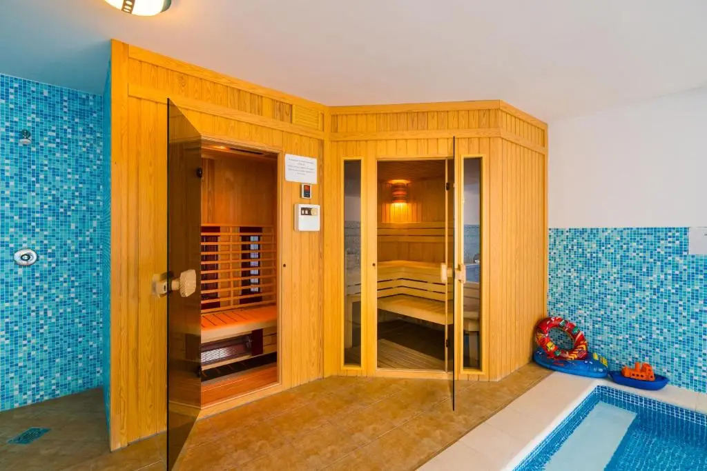 Balaton Colors Beach Hotel
