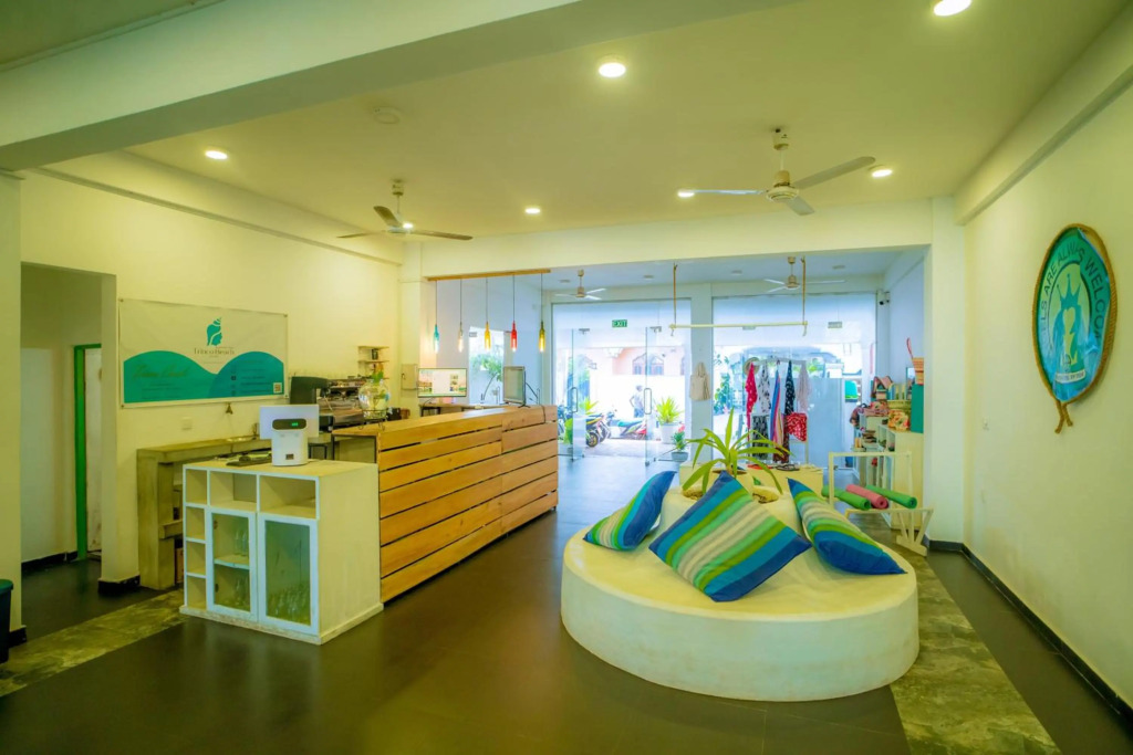 Trinco Beach by DSK