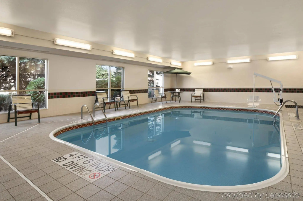 Country Inn & Suites by Radisson, Maumee - Toledo