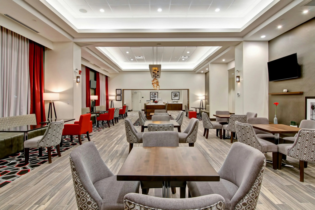 Hampton Inn & Suites by Hilton Grande Prairie