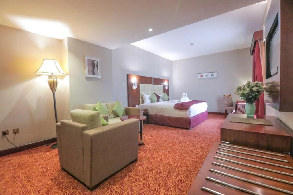 9 Hotel
