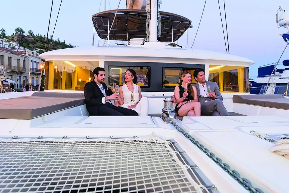 Catamarano Mauticat Boat & Breakfast