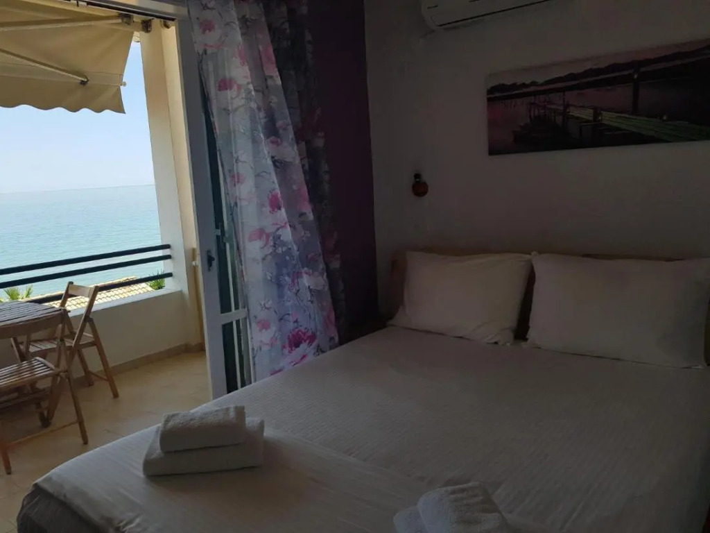Glyfada Apartments