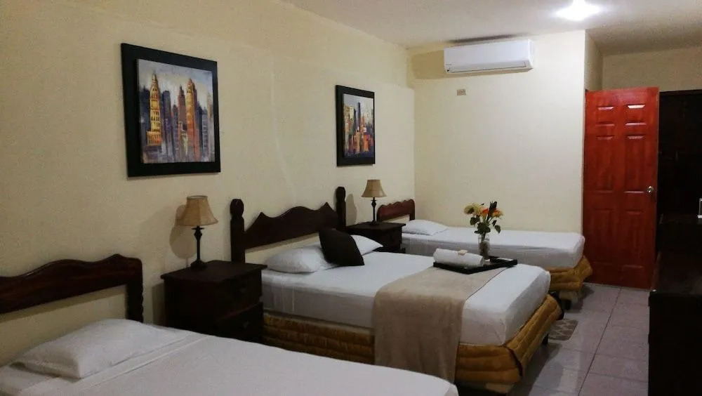Hostal Santiago De Los Caballeros