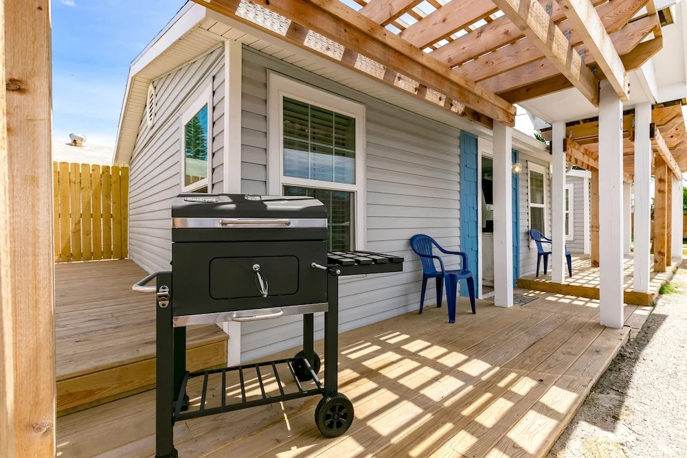 Silver C Cottage 523 by RedAwning