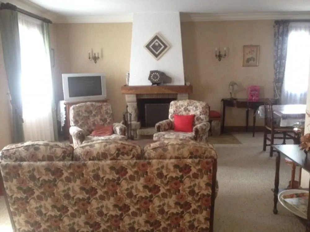 House With 4 Bedrooms in Bannalec, With Wifi - 25 km From the Beach