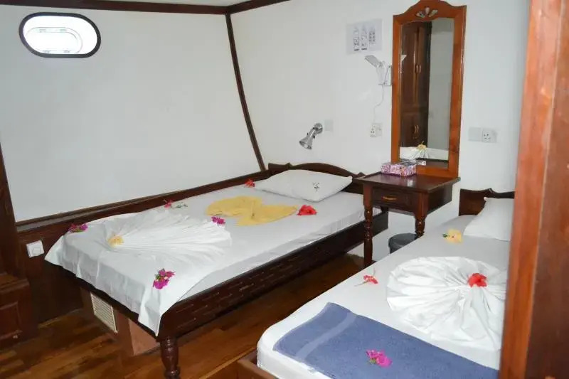 Maldivica Cruise ( Maldivian Dream)