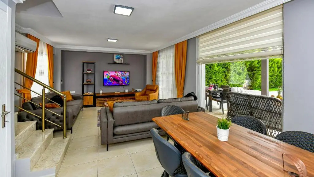 Blue - 4 Bedroom Holiday Villa in Hisarönü