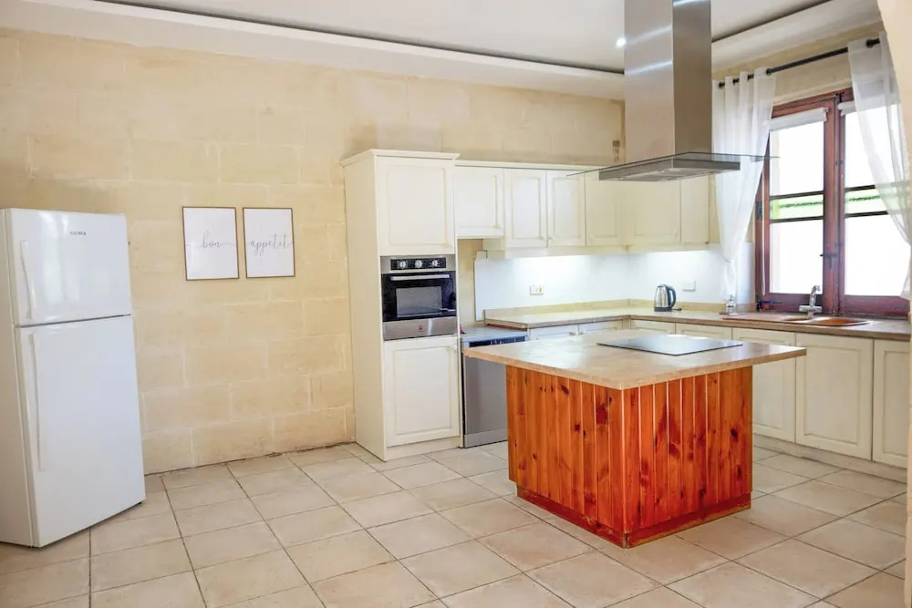 Zest Gozitan Villa & Pool