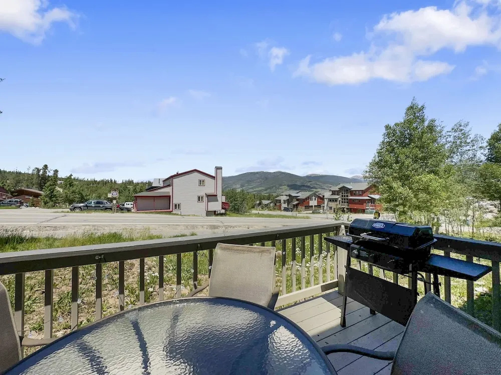 173 Buffalo Drive 3 Bedroom Townhouse by RedAwning