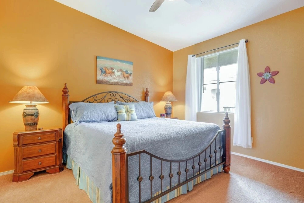 Resort-style Pools & Hot Tubs! Mtn-view Mesa Condo