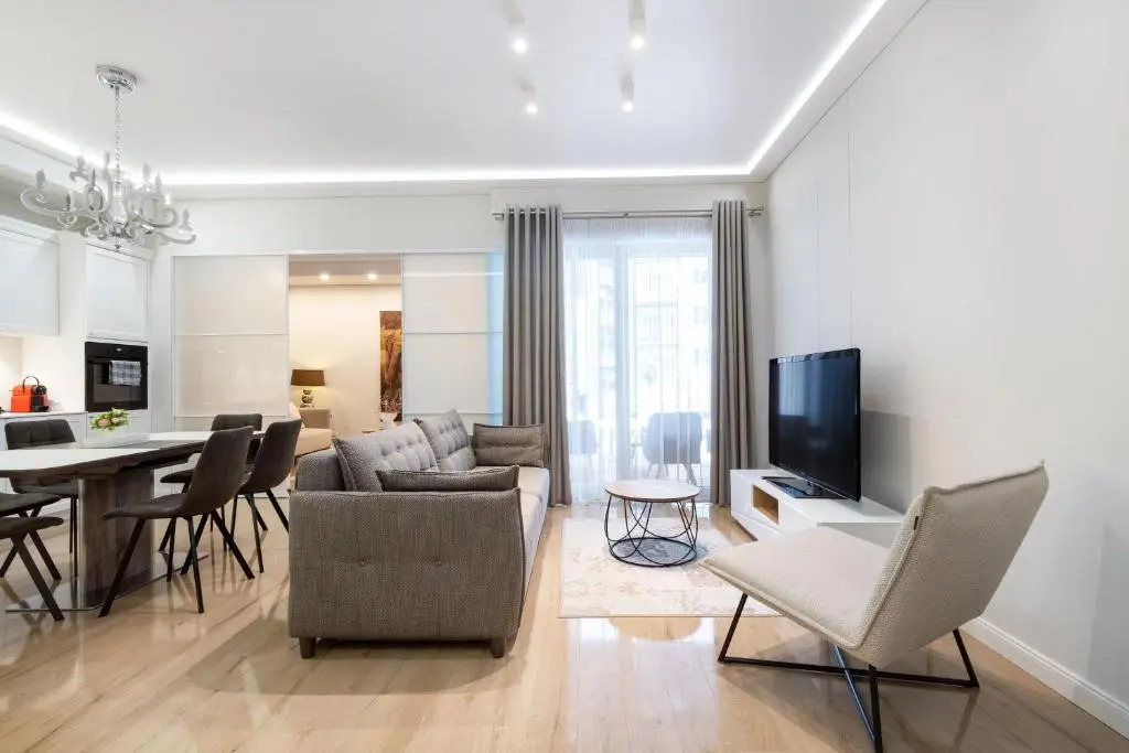 Prestigious 2 Bedr ap in Old Town by Reside Baltic