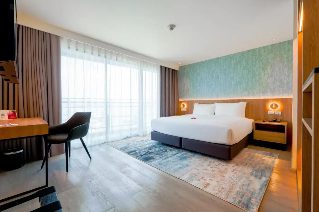 Отель Tara Bangkok Riverside