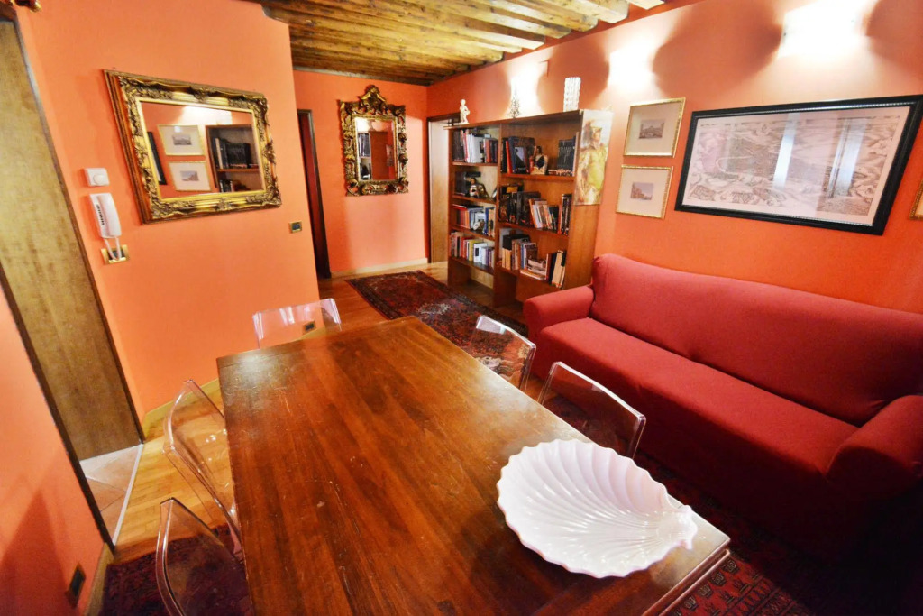 Accademia Apartments R&R