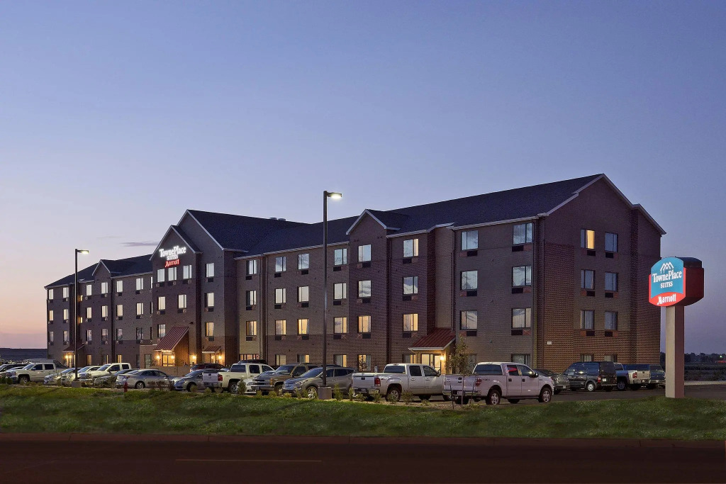 TownePlace Suites by Marriott Garden City