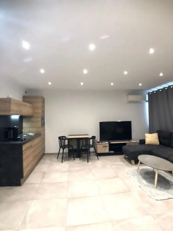 MyAgent studio moderne tout confort-carnot 10 min palais