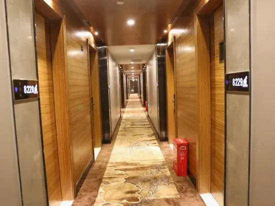 Shenzhen Huaqiaoli Hotel