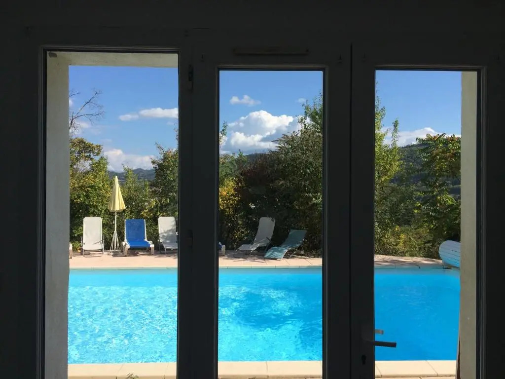Studio indépendant dans villa avec piscine à Gap