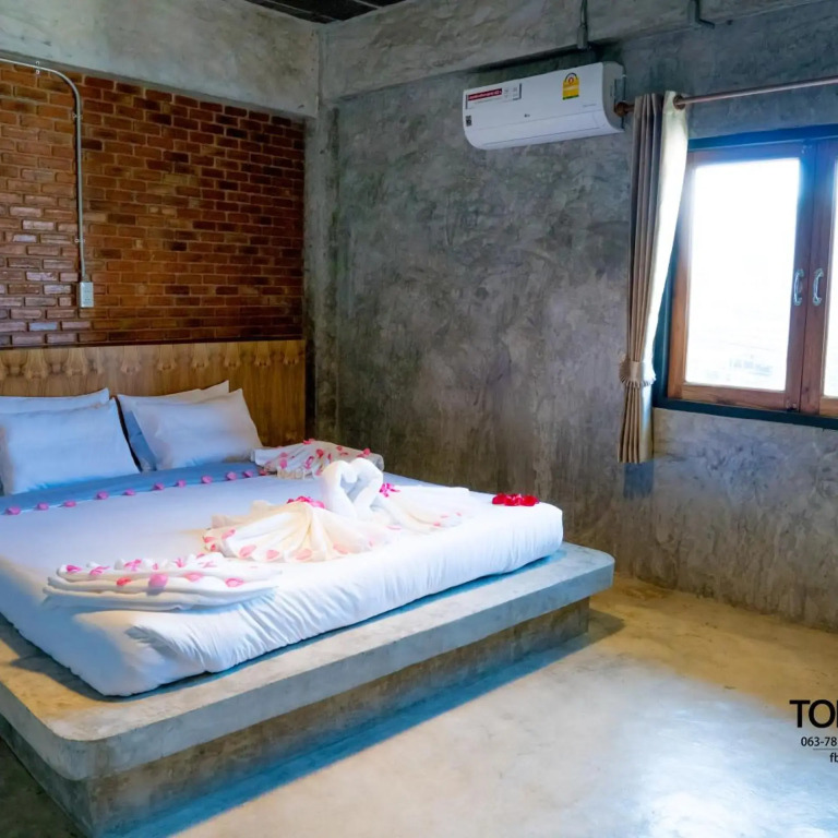 Ton Fang Hotel