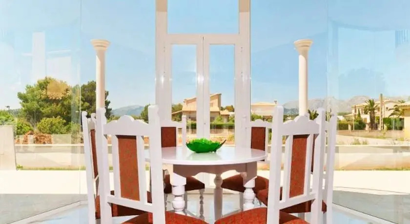 Villa Quiros ll