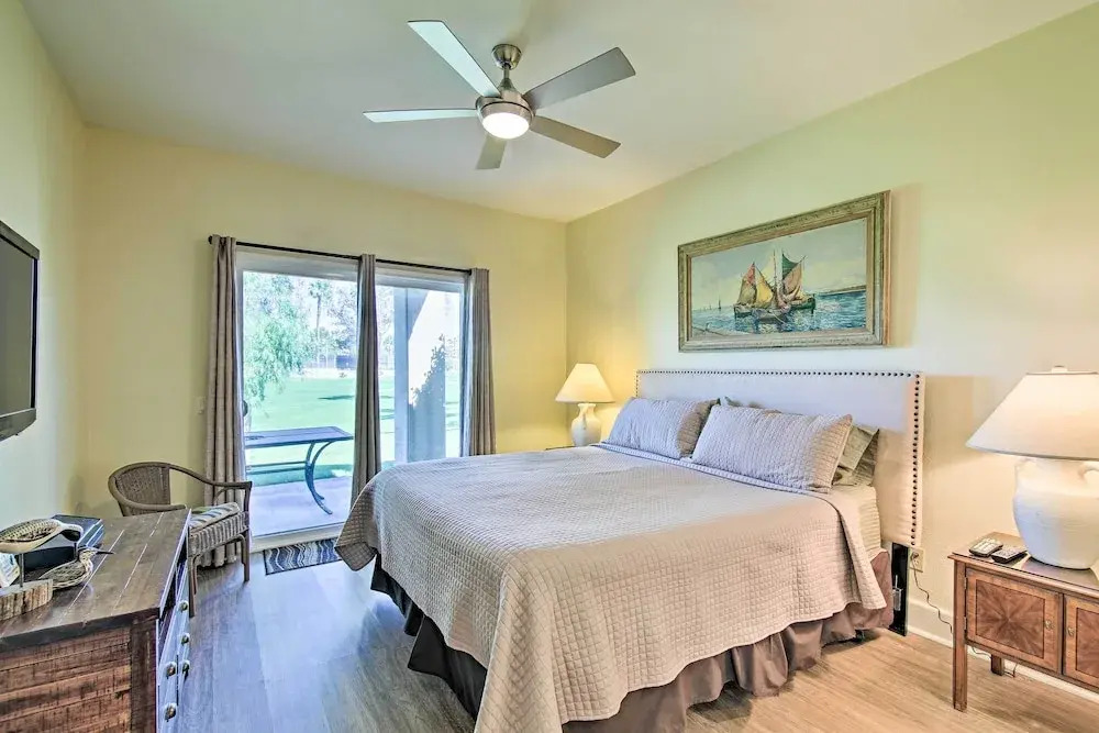 Cathedral City Condo on Golf Course w/ Patio!
