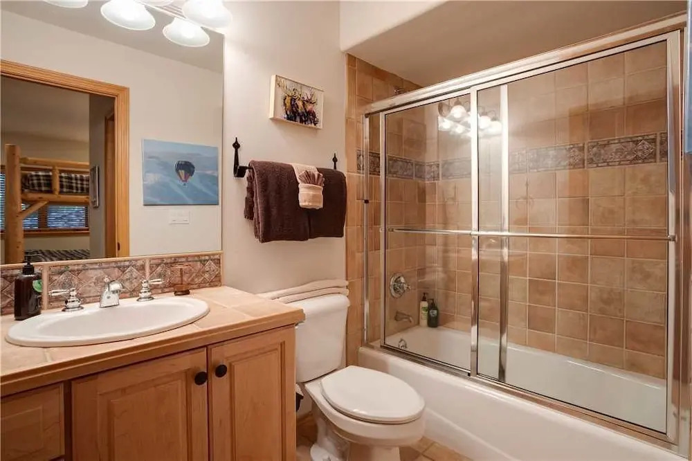 Evergreen Townhome #1
