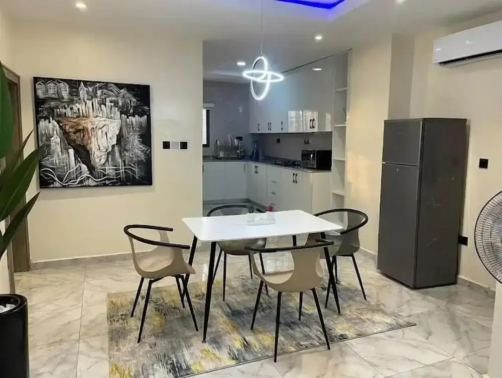 Uloobi Apartment